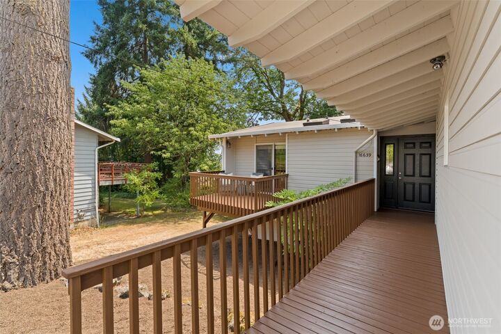 Property Photo: 16639 SE 26th Place WA 98008