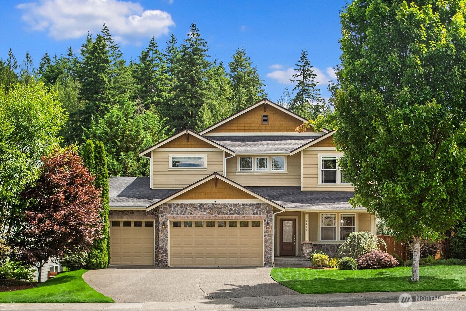 Property Photo: 12921 195th Avenue Ct E WA 98391
