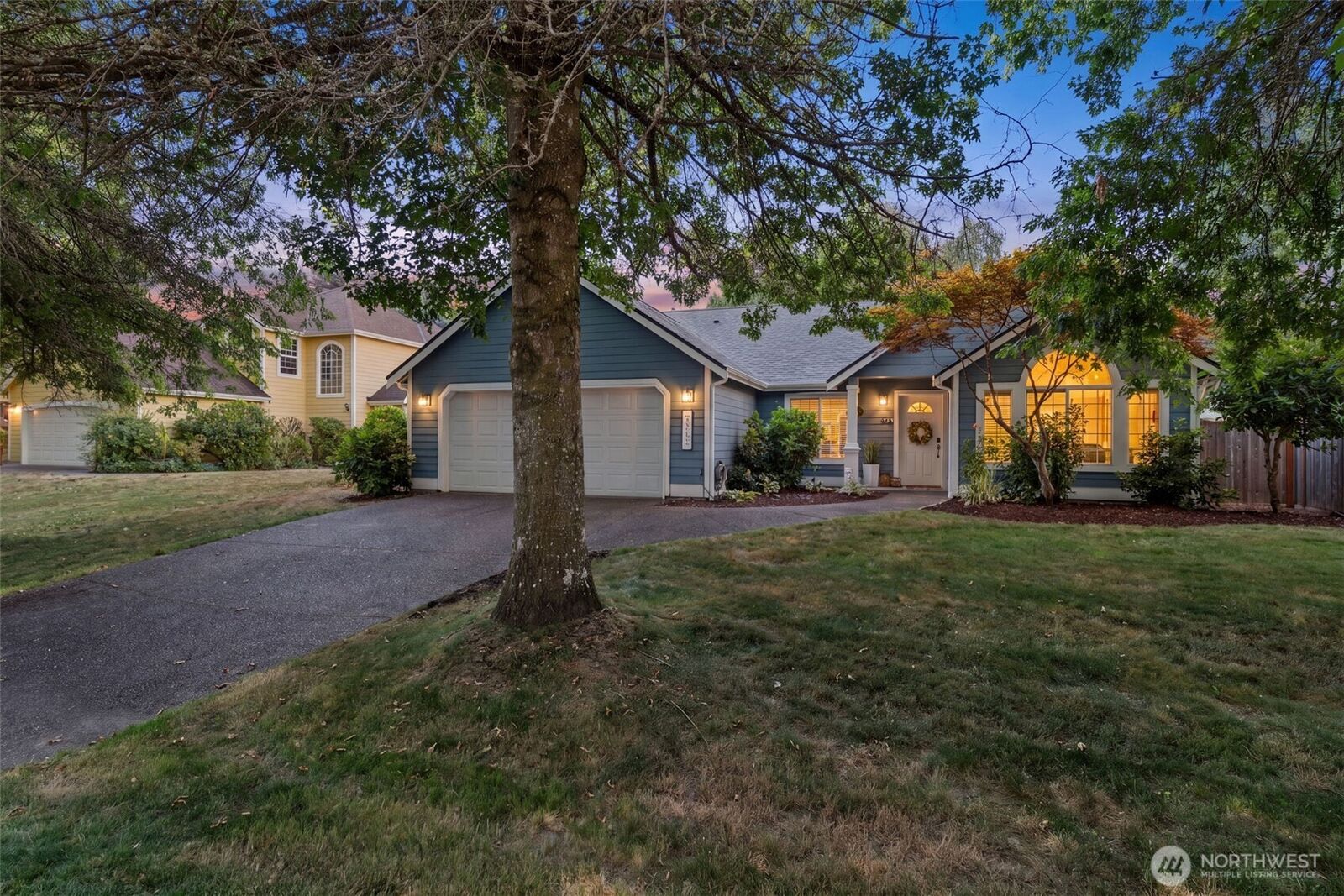 Property Photo:  2025  Kempton Street SE  WA 98501 