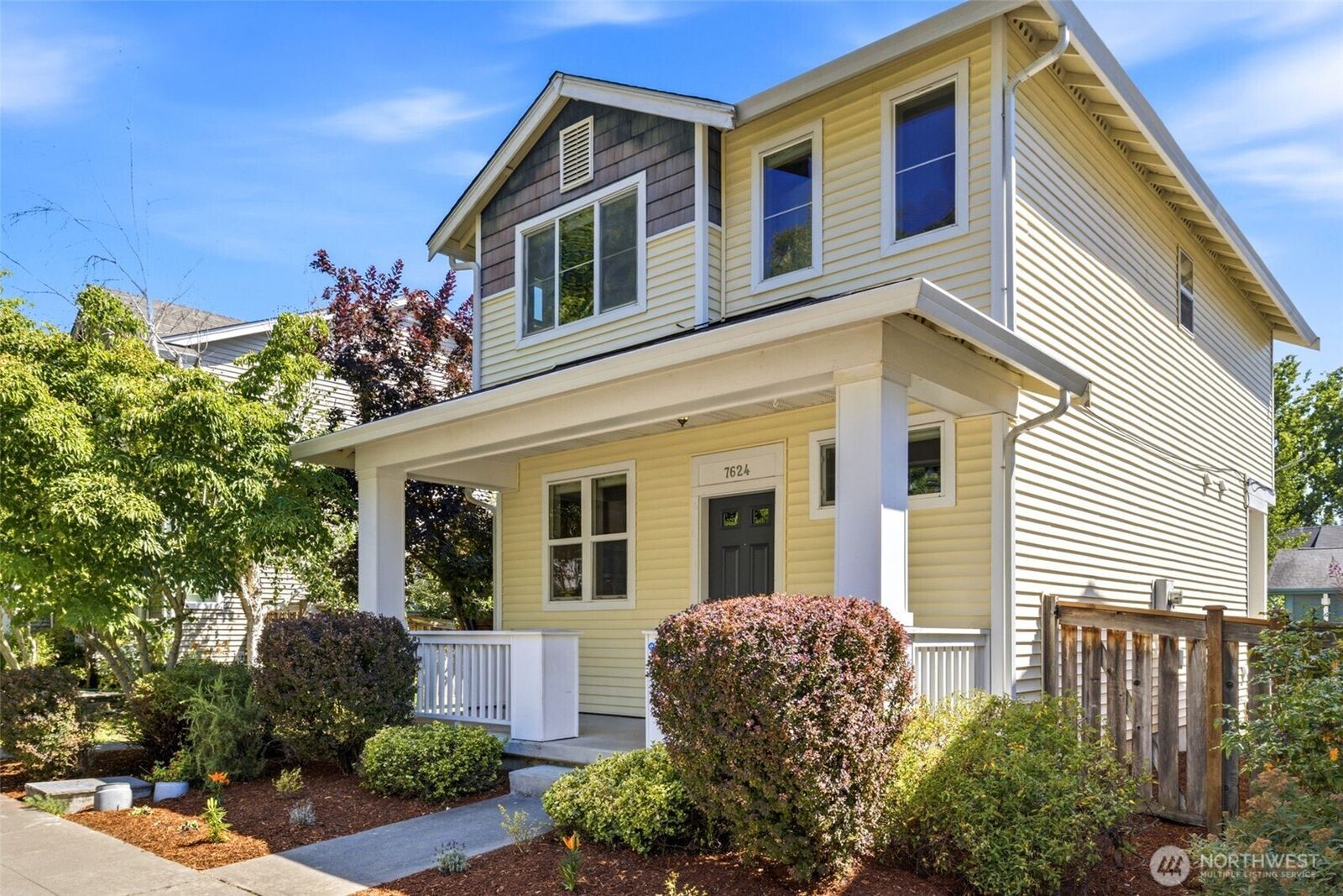Property Photo: 7624 39th Avenue S WA 98118