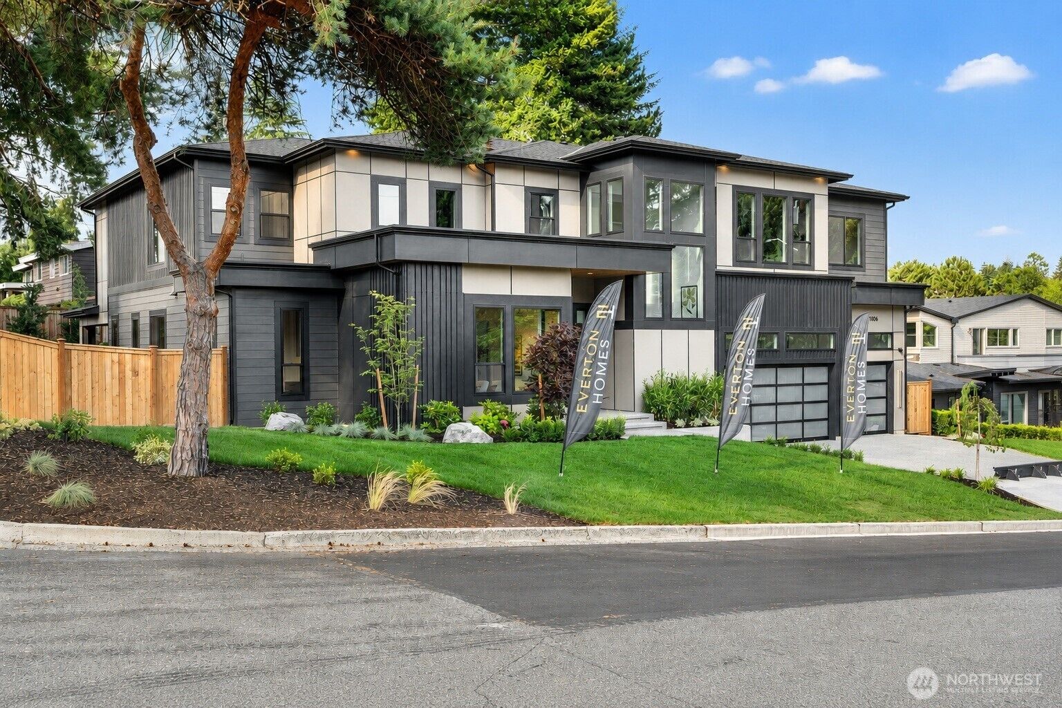 Property Photo:  11106 SE 4th Street  WA 98004 