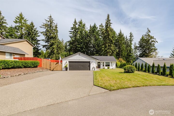 Property Photo:  171 E Skylark Court  WA 98524 