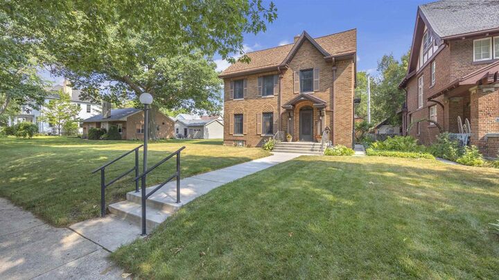 Property Photo:  416 Lincoln Avenue  WI 53081 