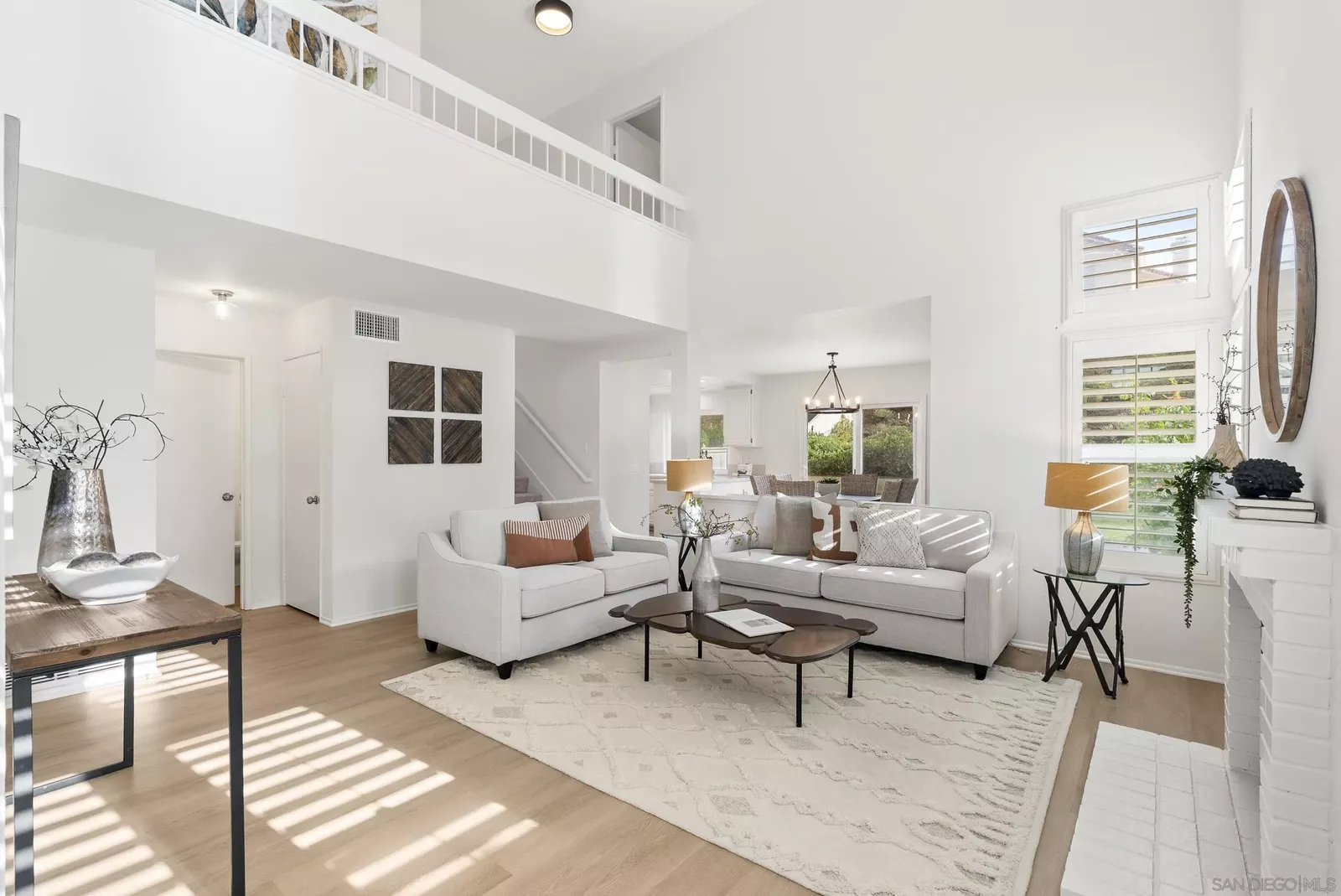 Property Photo: 1511 Promontory Ridge Way CA 92081