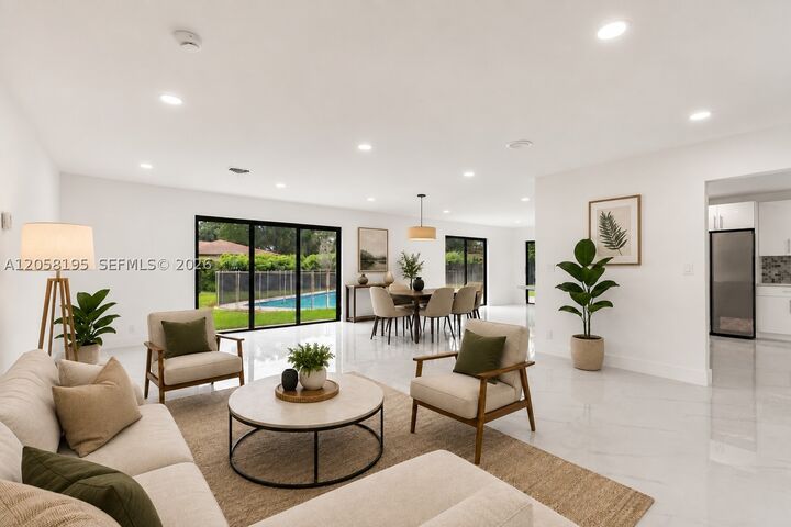 Property Photo: 6940 NW 6th St FL 33317