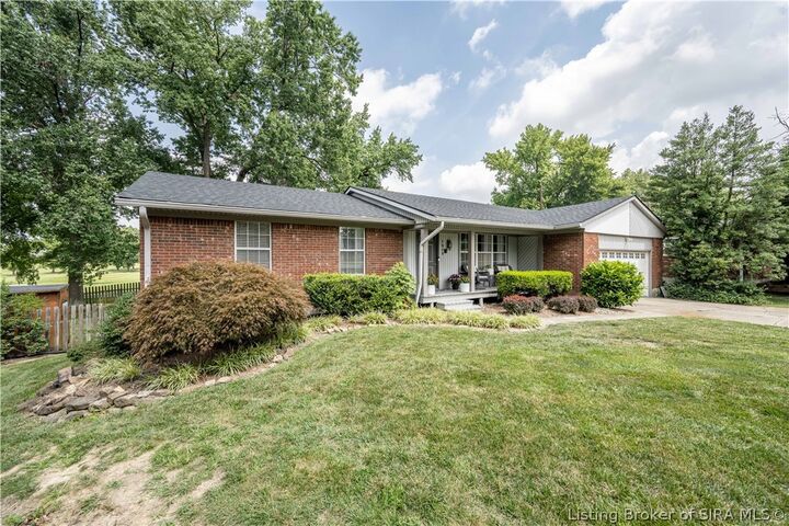Property Photo:  1508 Basswood Court  IN 47130 