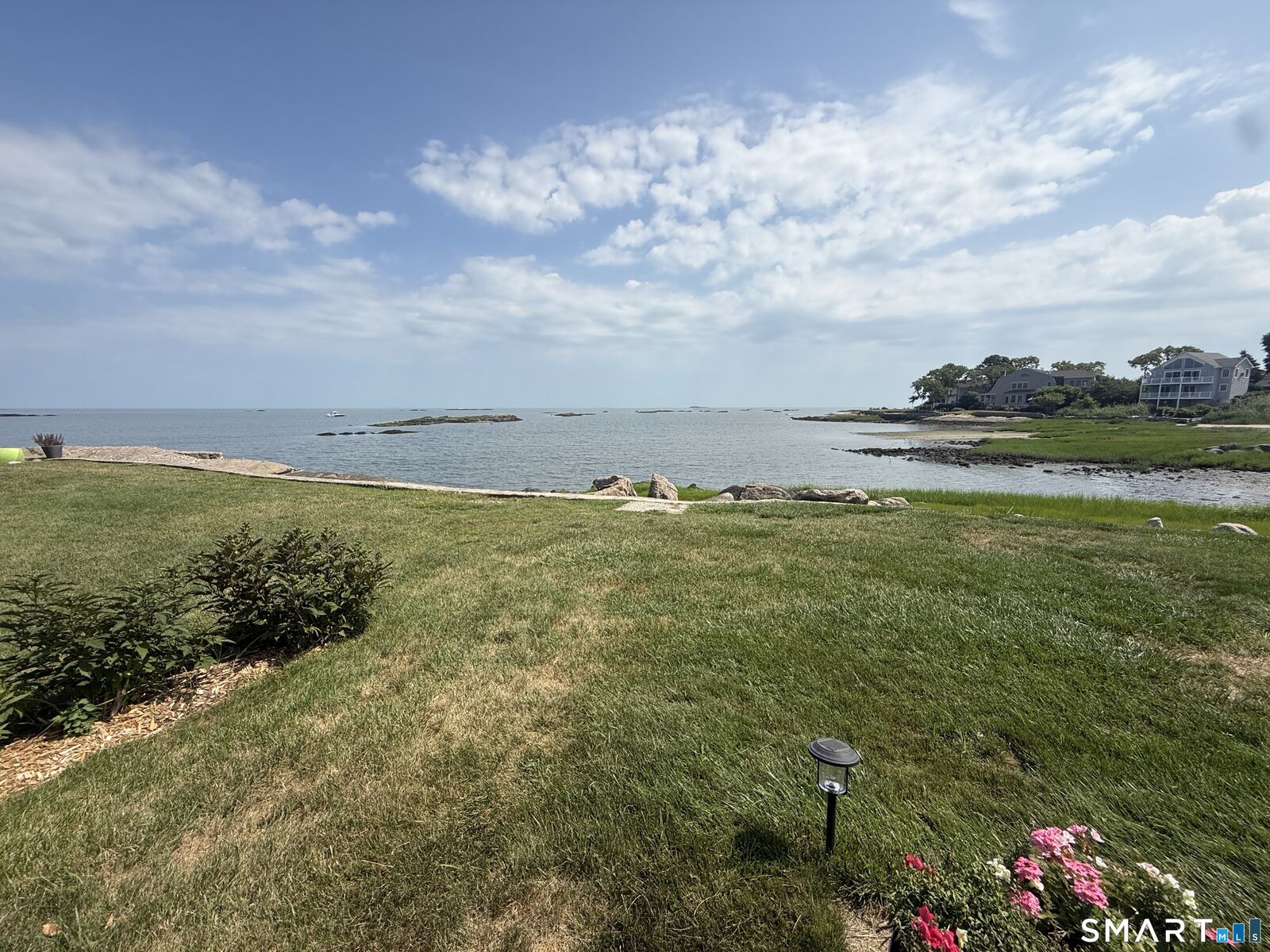 Property Photo:  19 White Top Lane Lane  CT 06437 