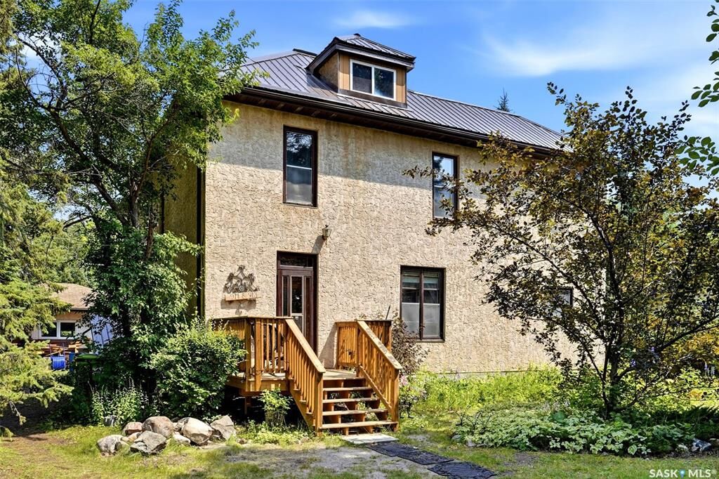 Property Photo: 913 Boyle Street SK S0G 2K0