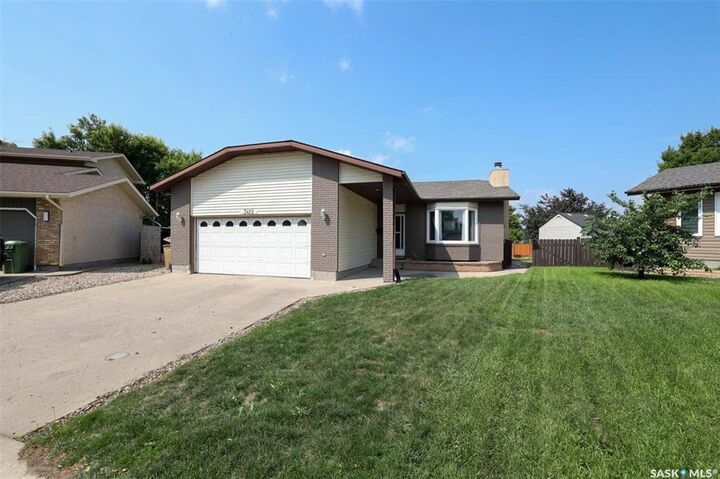 Property Photo: 3419 Keehr Place E SK S4N 7A5
