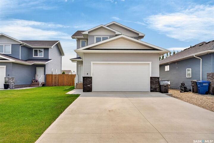 8 Aspen Place — photo 1