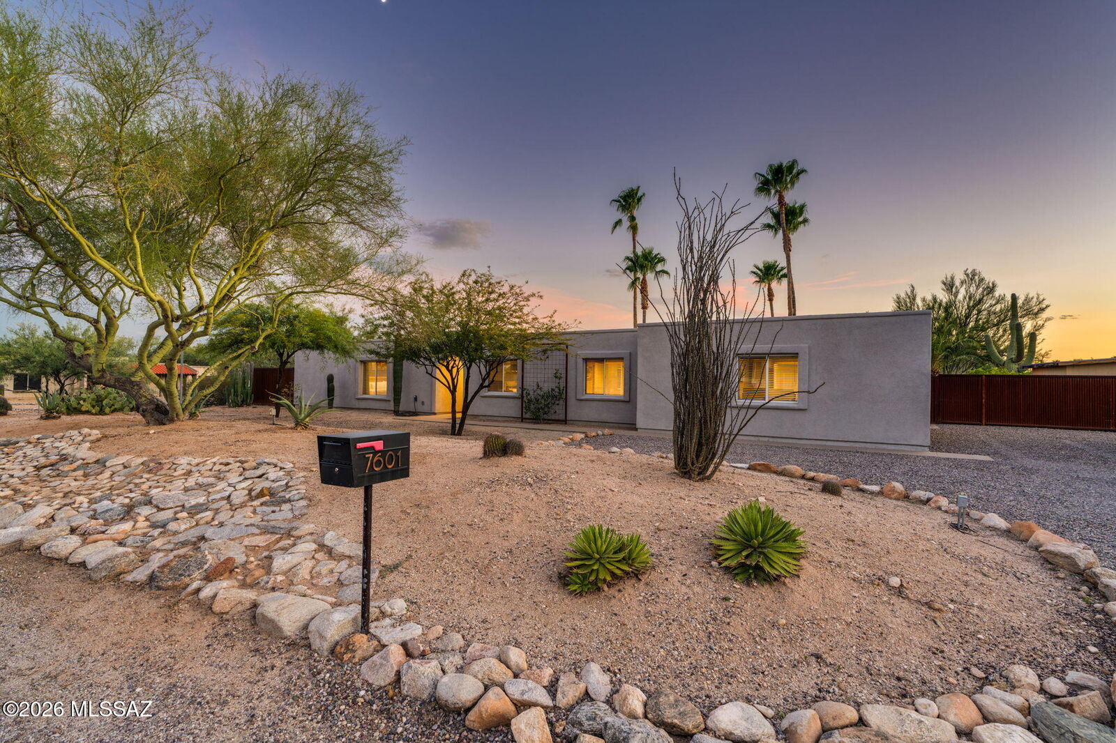 Property Photo:  7601 N Sultan Place  AZ 85704 