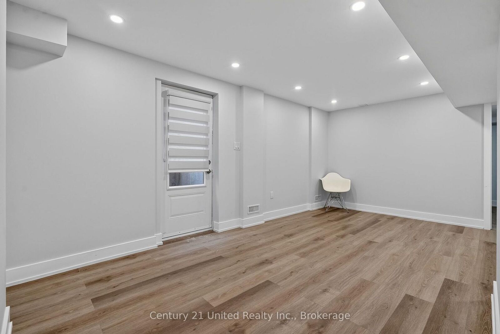 Property Photo:  1040 Suddard Avenue 2 (Lower Level)  ON L1L 0V5 