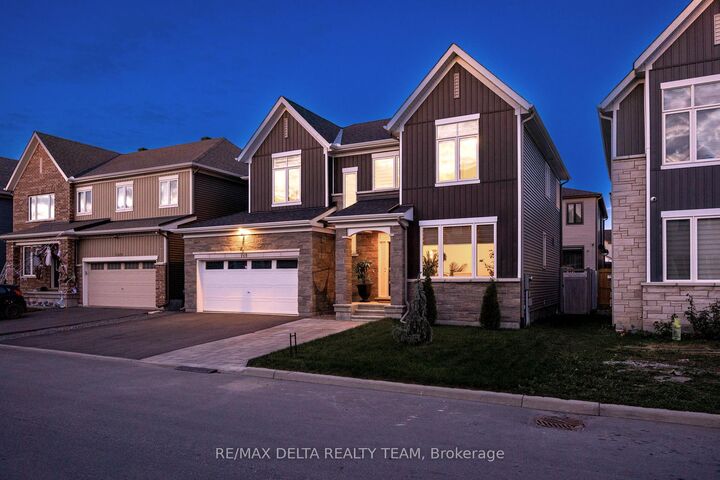 Property Photo: 748 Vennecy Terrace ON K1W 1H2