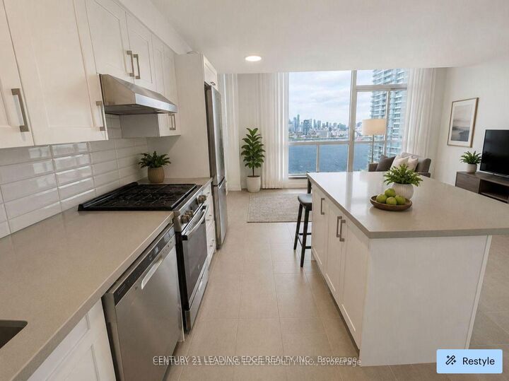 Property Photo: 103 Avenue Avenue 611 ON M5R 1B1