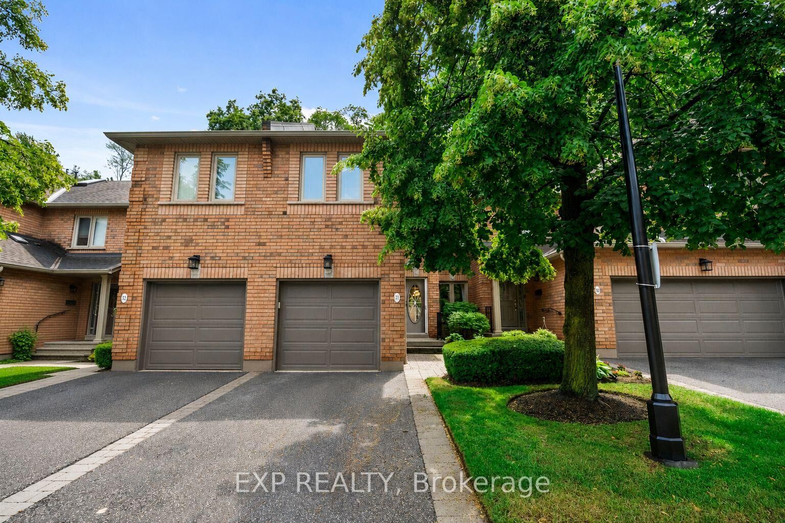 Property Photo: 1905 Broad Hollow Gate 31 ON L5L 5X2