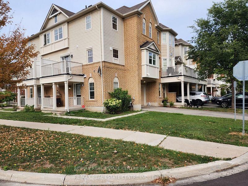 Property Photo: 950 Burgess Gardens ON L9T 0K6