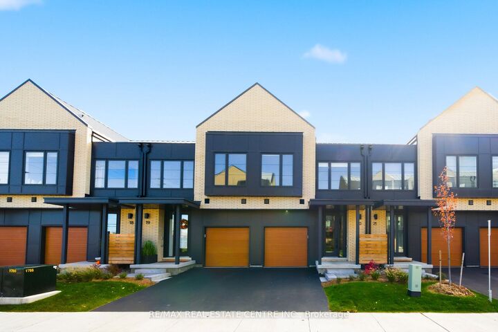 Property Photo: 2273 Turnberry Road 20 ON L7M 2B2