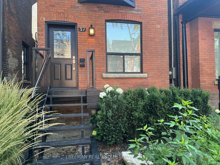 Property Photo:  37 Grant Street  ON M4M 2H6 