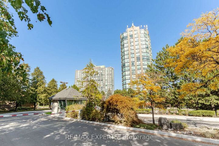 Property Photo: 2155 Burnhamthorpe Road W 1408 ON L5L 5P4