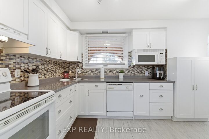 Property Photo: 510 1/2 Niagara Street ON L2M 3P5