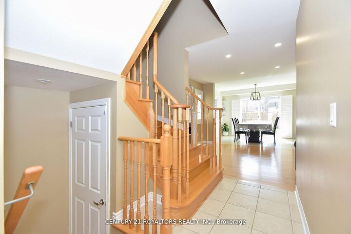Property Photo:  386 Thompson Street  ON N4S 7W2 