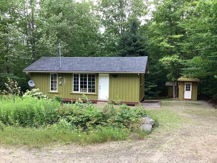 1110 Hagen Road — photo 1