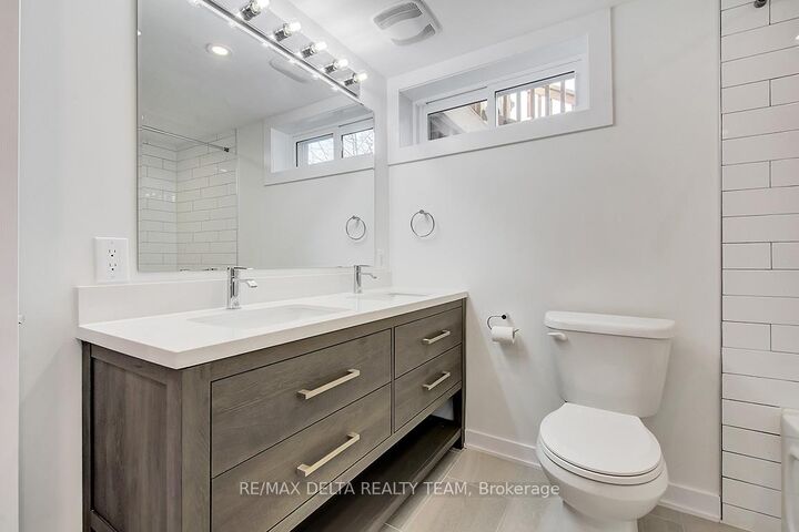 Property Photo:  2012 Haig Drive B  ON K1G 2K4 