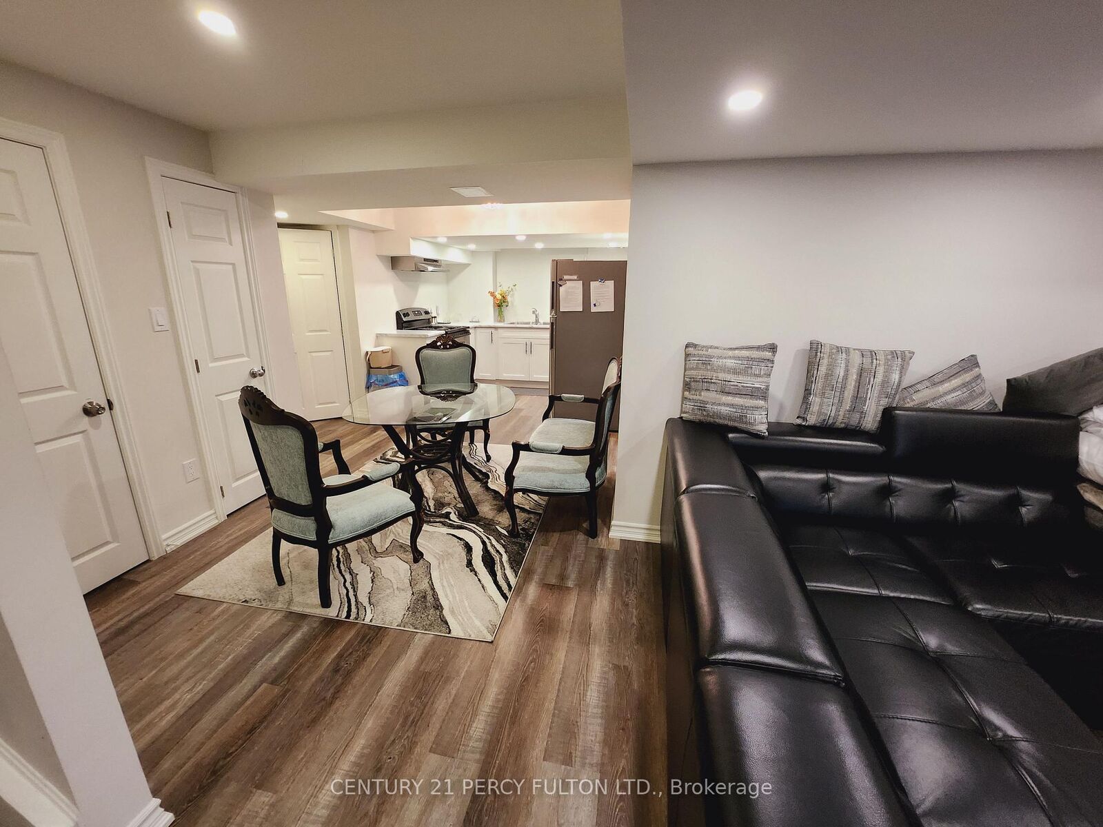 Property Photo:  141 Rizal Avenue  ON L6B 0E7 