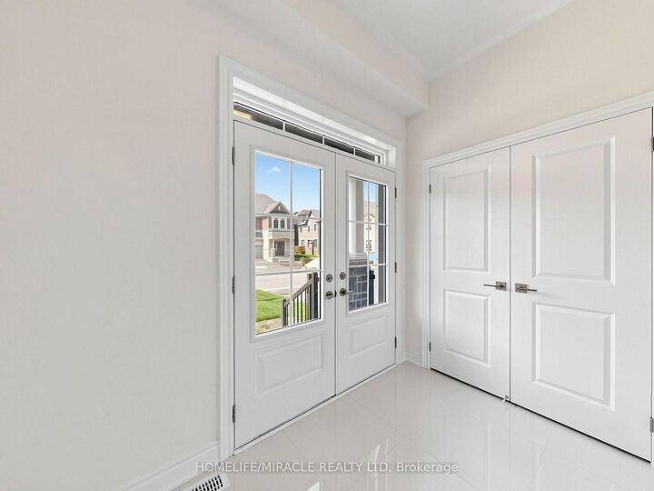 Property Photo:  8 Ralston Court  ON L6X 5S9 