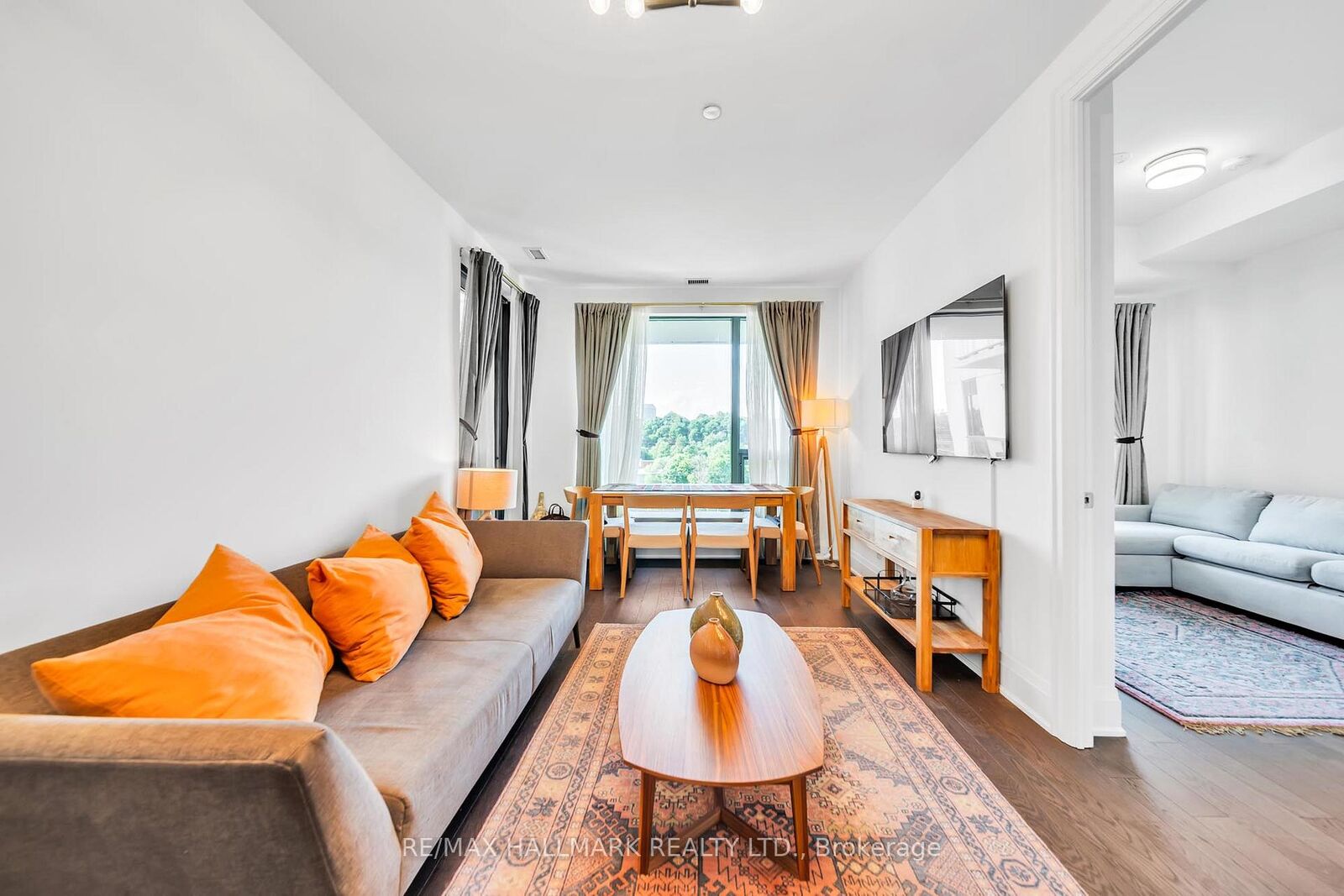 Property Photo: 280 Howland Avenue Gph22 ON M5R 0C3