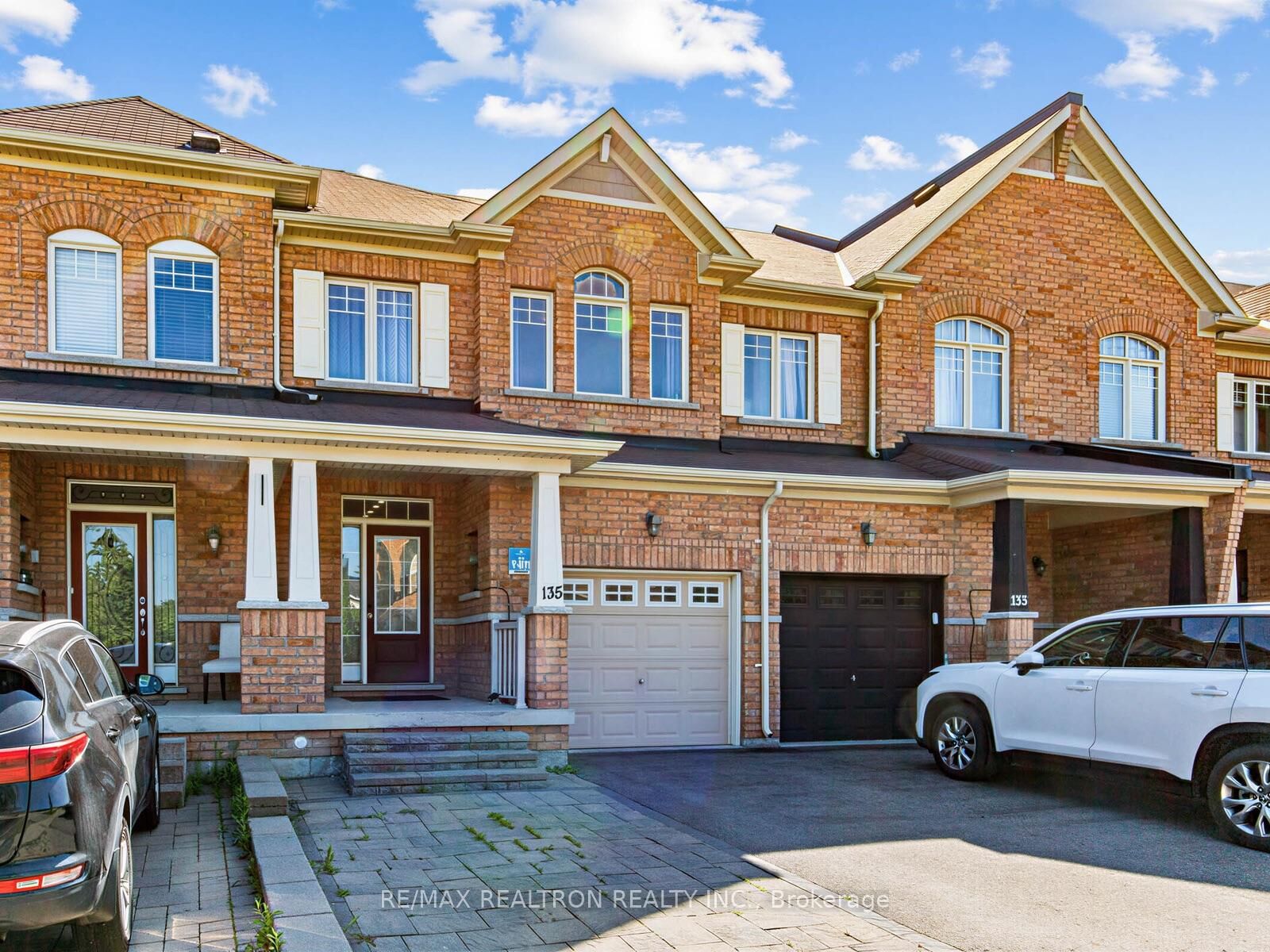 Property Photo: 135 Windrow Street ON L4E 4Y4