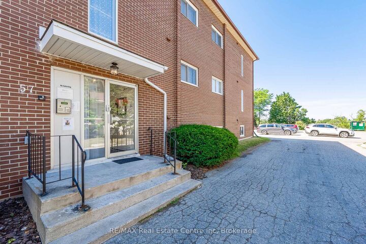 Property Photo:  57 Conroy Crescent 102  ON N1G 2V5 