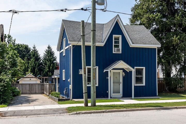 74 Yonge Street S — photo 1