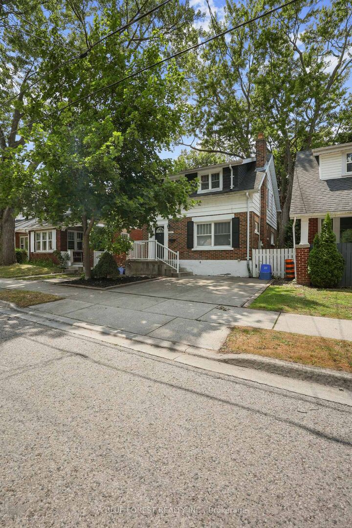 1047 Patricia Street — photo 1