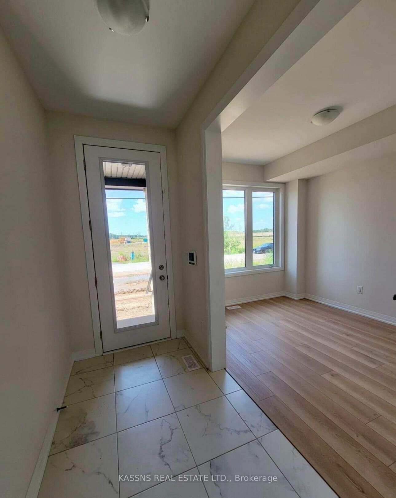 Property Photo: 3305 Sixth Line ON L6H 0Z6
