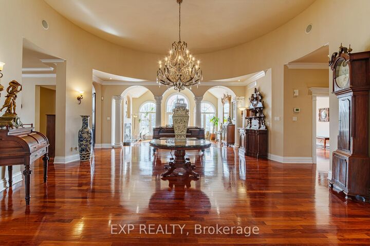 Property Photo: 1283 Rideau Cove Court ON K1V 1R8