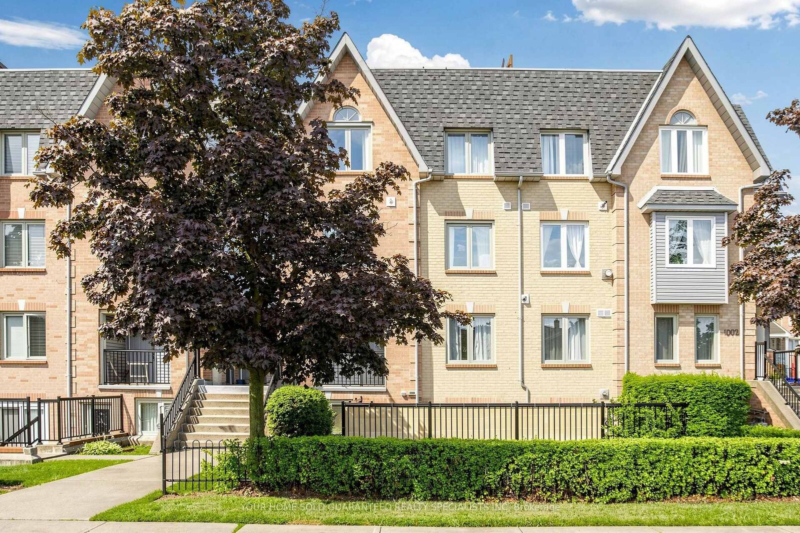 Property Photo: 75 Weldrick Drive E 1003 ON L4C 0H9