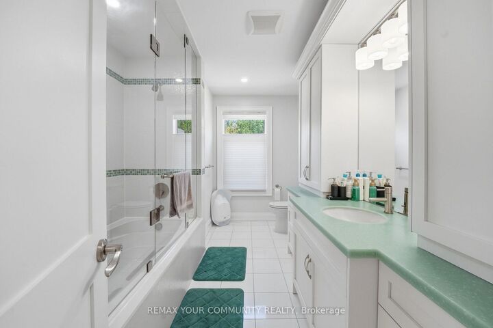 Property Photo: 35 Idleswift Drive ON L4J 1K9