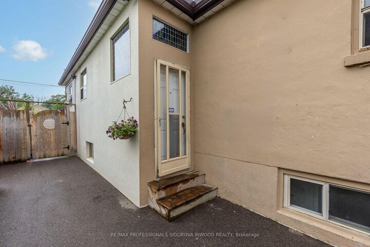 Property Photo:  1 Dixon Road 2  ON M9P 2K9 