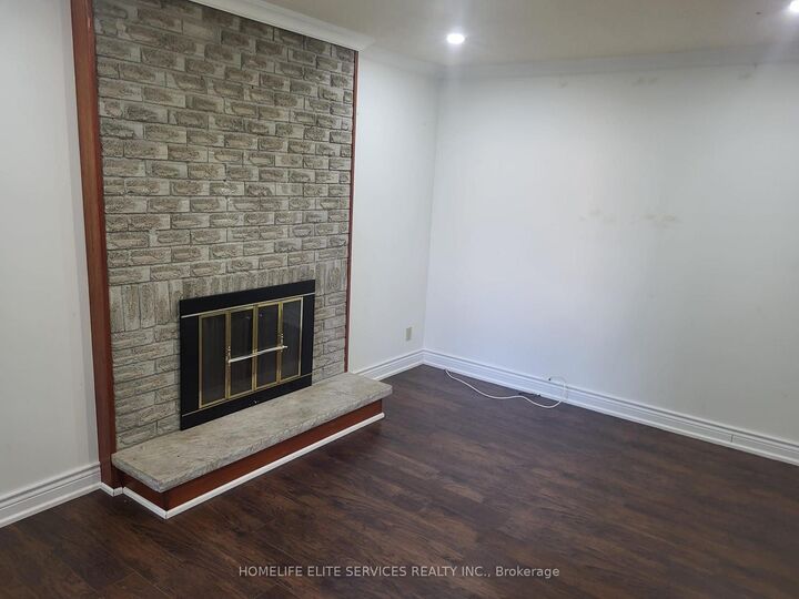 Property Photo: 43 Bellwood Drive ON L1N 2E3