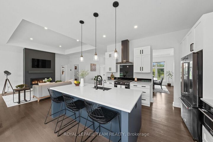 Property Photo: 176 Country Meadow Drive ON K0A 1L0