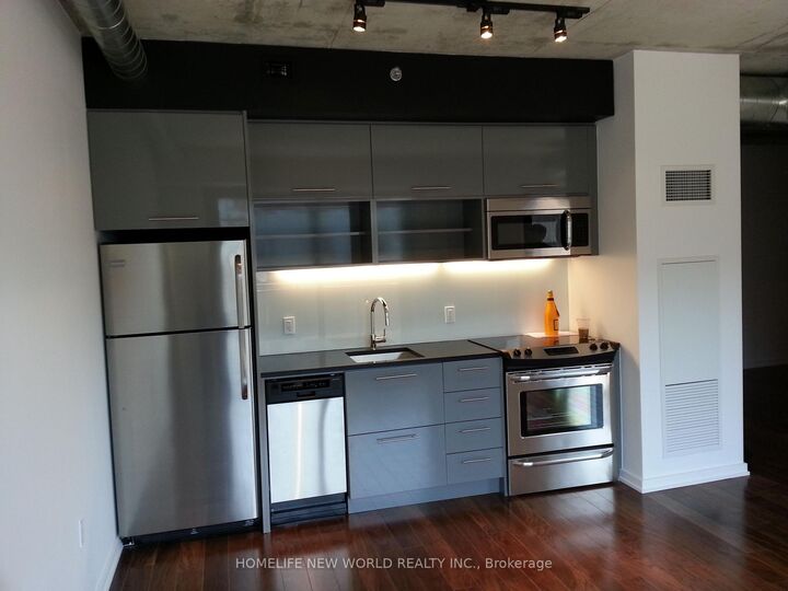 Property Photo: 47 Lower River Street 343 ON M5A 0G1