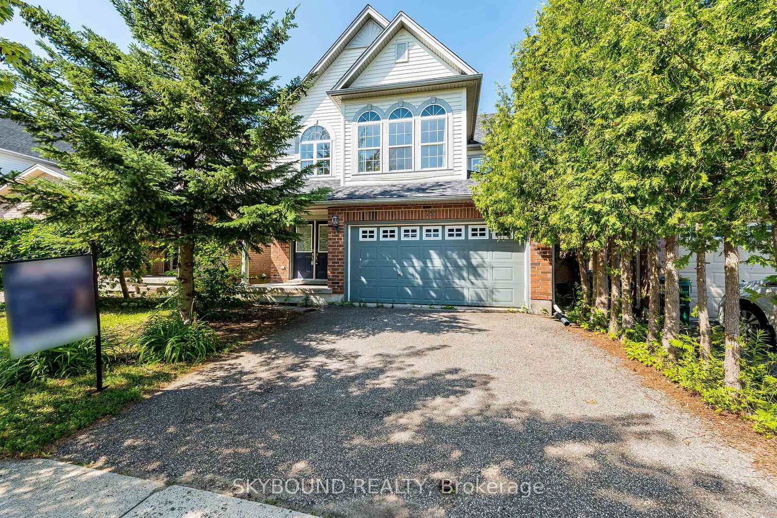 Property Photo: 735 Karlsfeld Road ON N2T 2W4