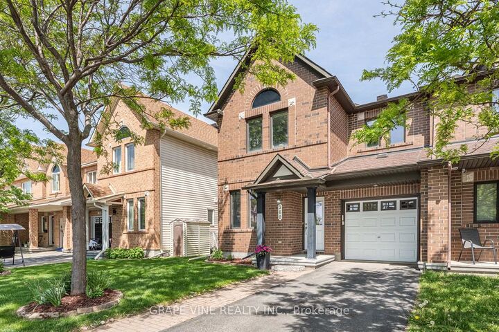 Property Photo: 360 Balinroan Crescent ON K2J 3T9