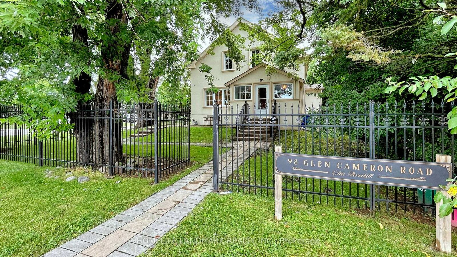 Property Photo: 98 Glen Cameron Road ON L3T 1P8