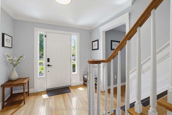 Property Photo:  8 Meredine Crescent E  ON N5X 1G5 