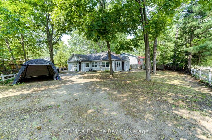 Property Photo:  110 24th Street N  ON L9Z 2E7 