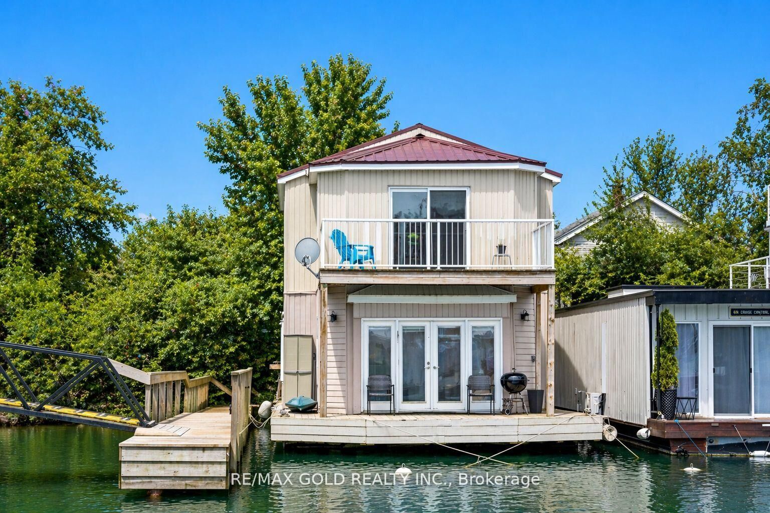 Property Photo: 7 Brimley Road S 1 ON M1M 3W3