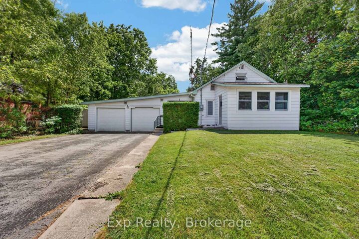 Property Photo: 43 Paul Street ON K0K 2T0