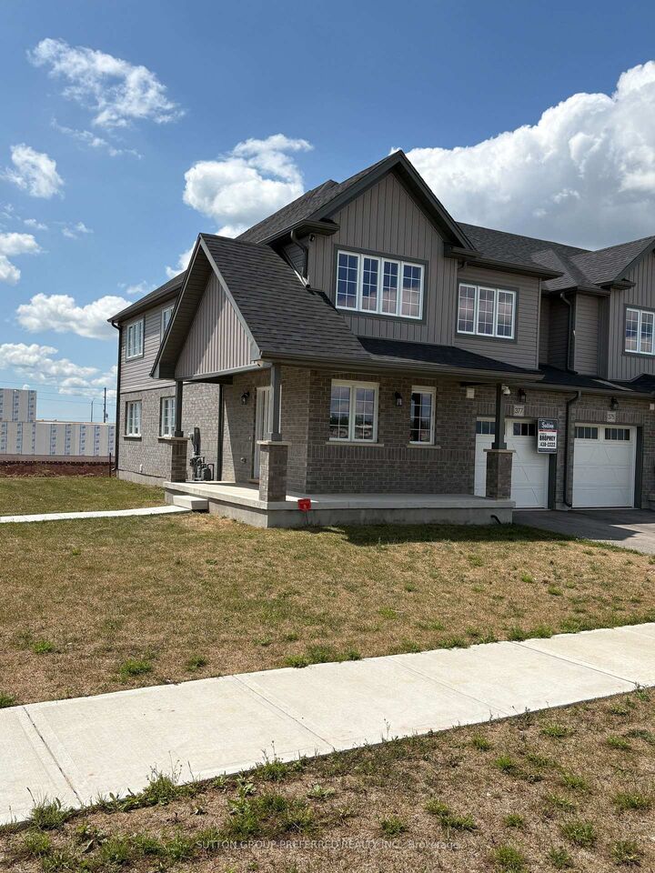 Property Photo:  377 Kennington Way  ON N6L 0H4 